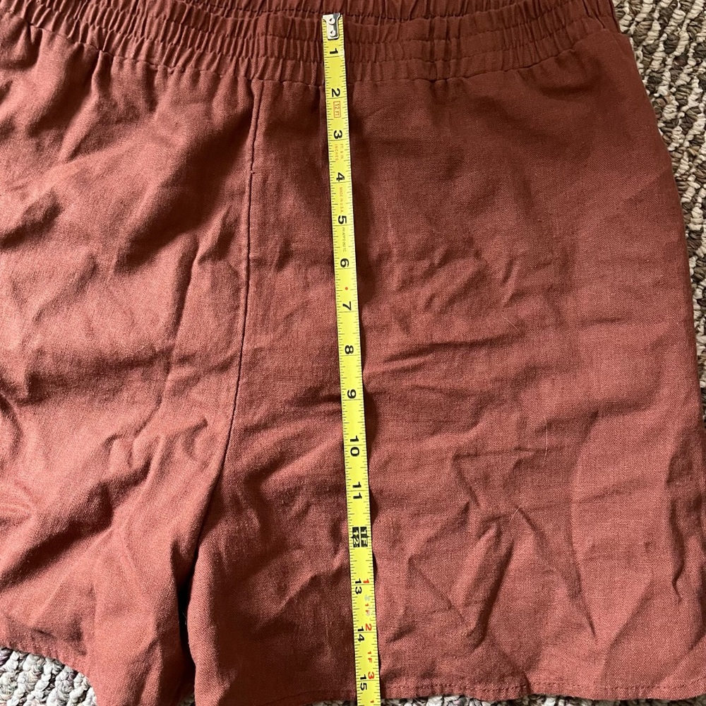 Rust Linen Shorts - Picture 4 of 4
